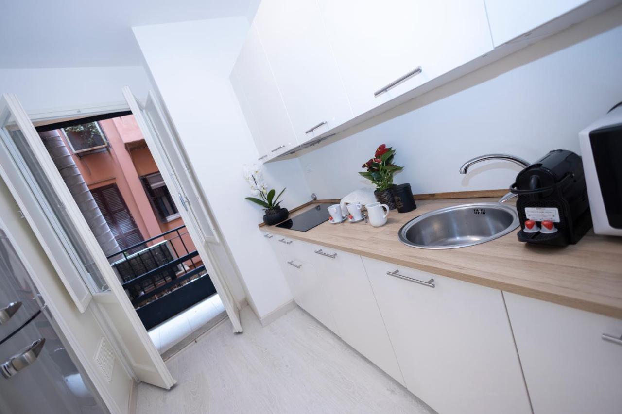 Via Del Babuino 192 Superior Suite Roma Exterior foto